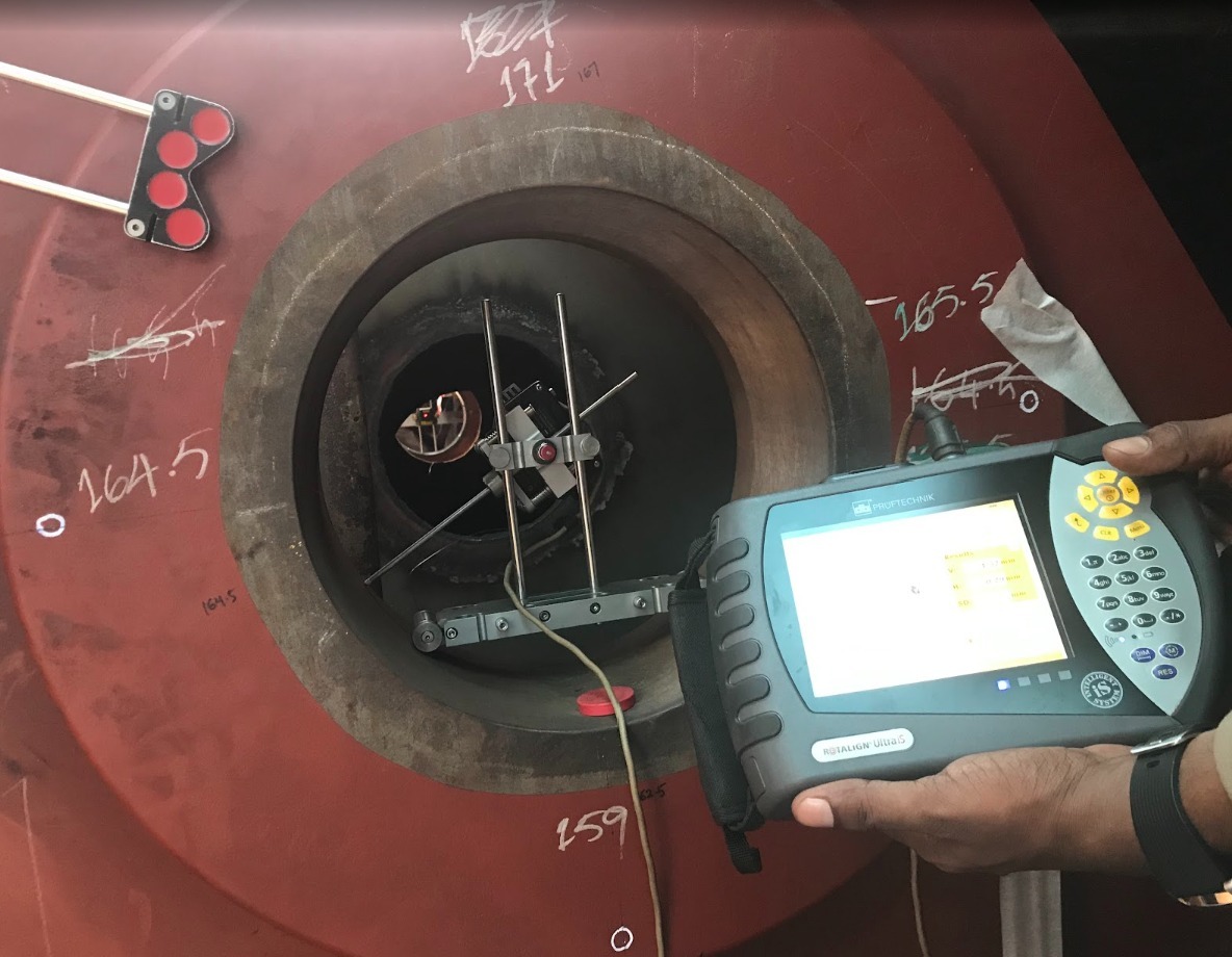 Stern tube inline bore alignment on site